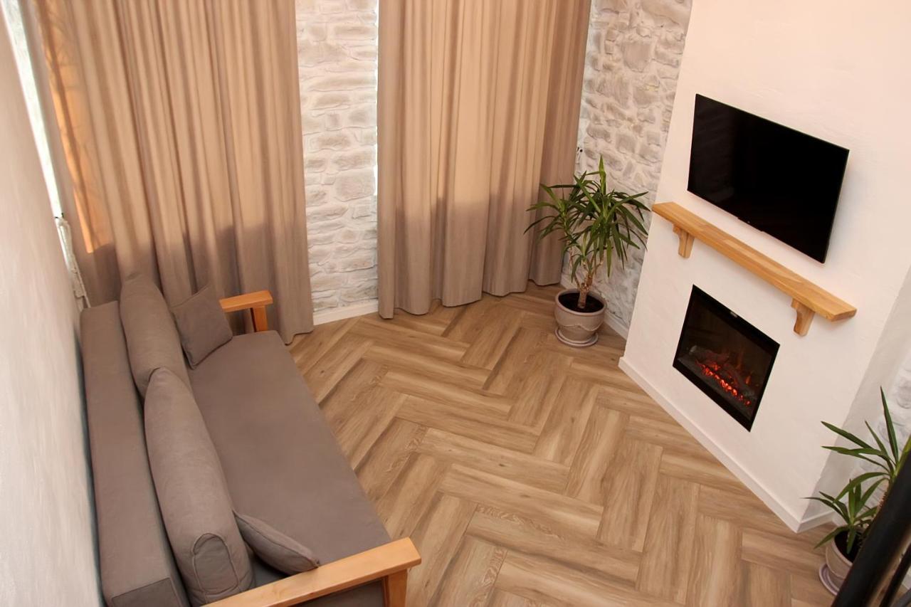 Historical Old City Apartament, Старе Місто , 2 Спальні, Балкон-Тераса, 85 Кв М Kamianets-Podilskyi Quarto foto